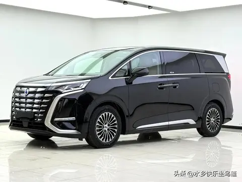 增程与插混之争：终结油车电车的选择焦虑，这样选才不后悔！