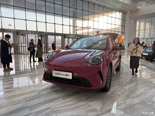 纯电动版将于今晚上市 欧拉5燃油版等车型正式迎来亮相