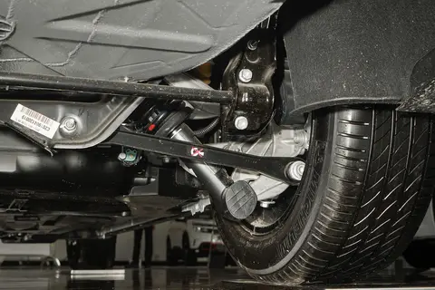 雪铁龙C5（7-15万公里）—— 悬挂系统异响问题