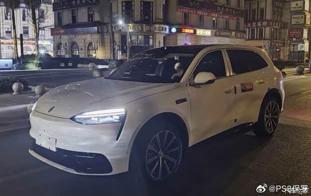 运动感拉满！问界M6无伪装实车图曝光 全新配色官图发布