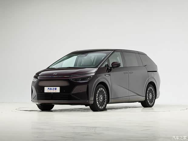 小鹏X9天玑AIOS 6.0 OTA开启推送 新增灵境桌面/SR场景模式