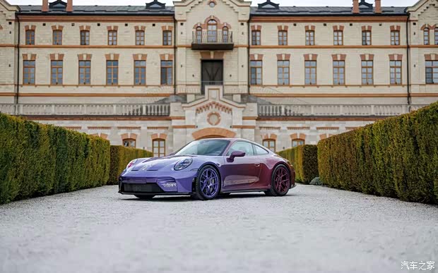 纪念进驻摩尔多瓦市场15周年 保时捷推出911 GT3 Touring定制版